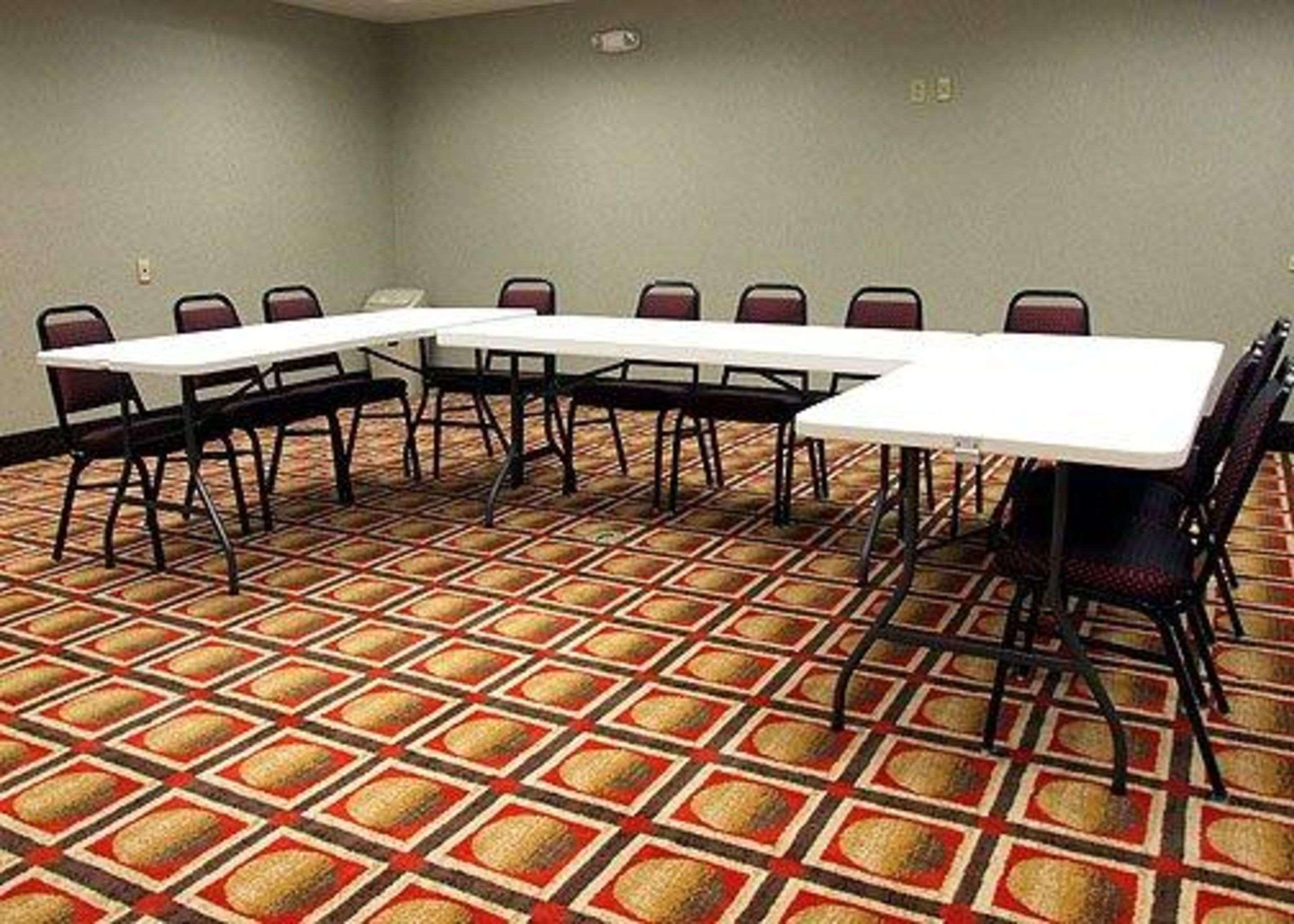 Hotel Comfort & Madisonville