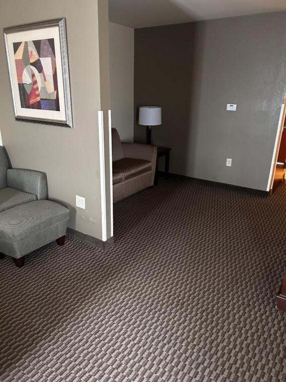 Comfort & Madisonville