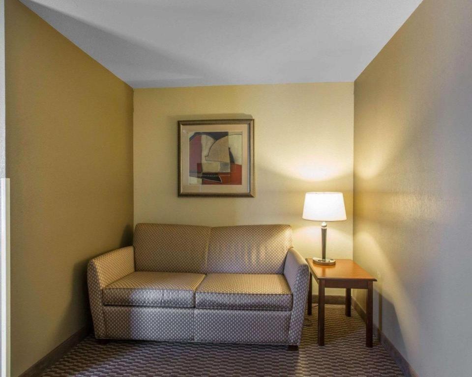 Hotel Comfort & 2*
