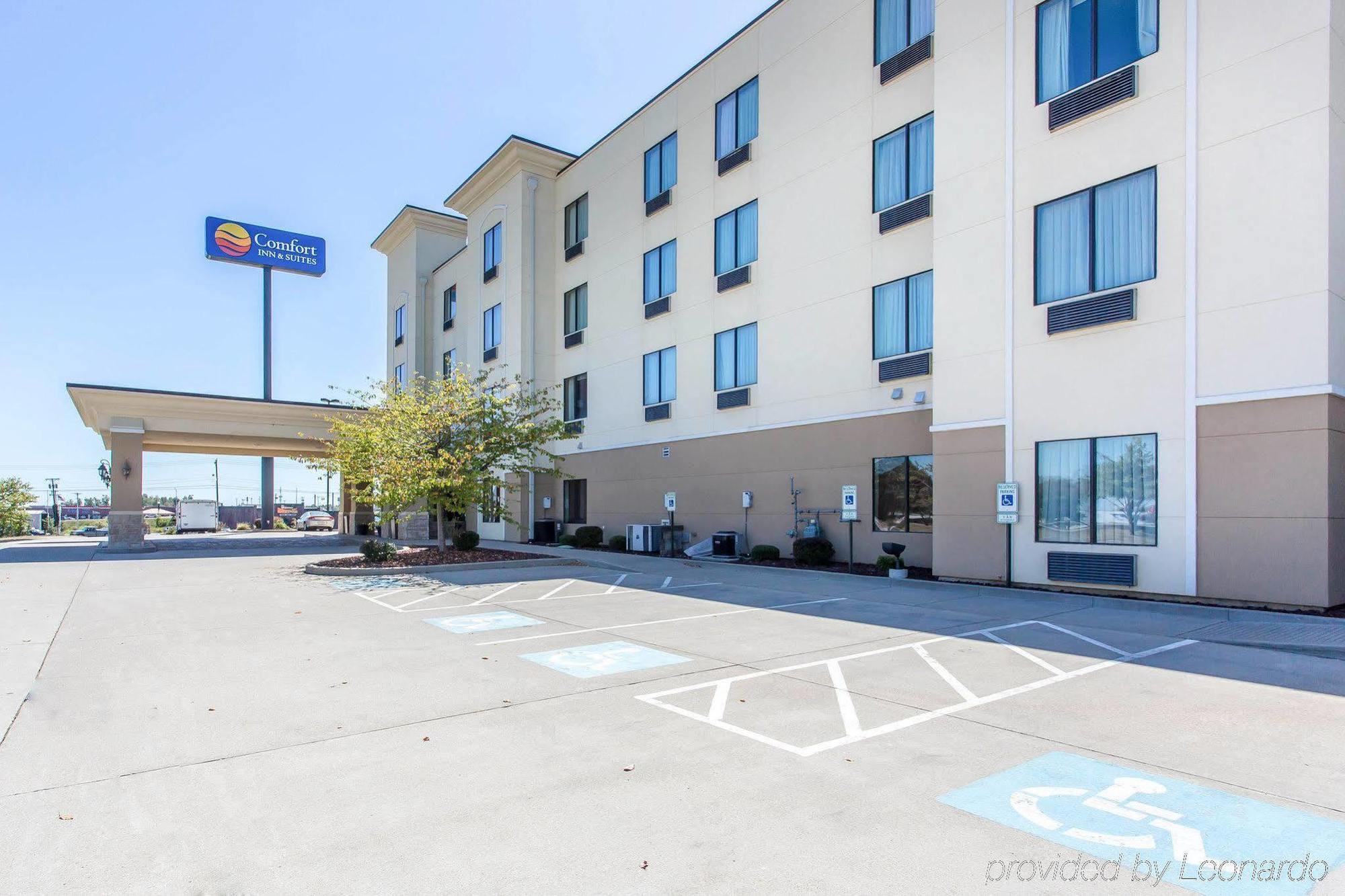 Comfort & 2* Madisonville
